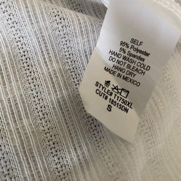 ❤️OVERSIZED SHORT SLEEVE BOXY BLOUSE❤️ - Picture 5 of 8